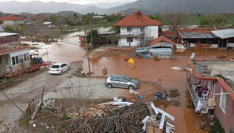 Burdur'da Gelen Şiddetli Yağışlar, Hayatı Olumsuz Etkiledi