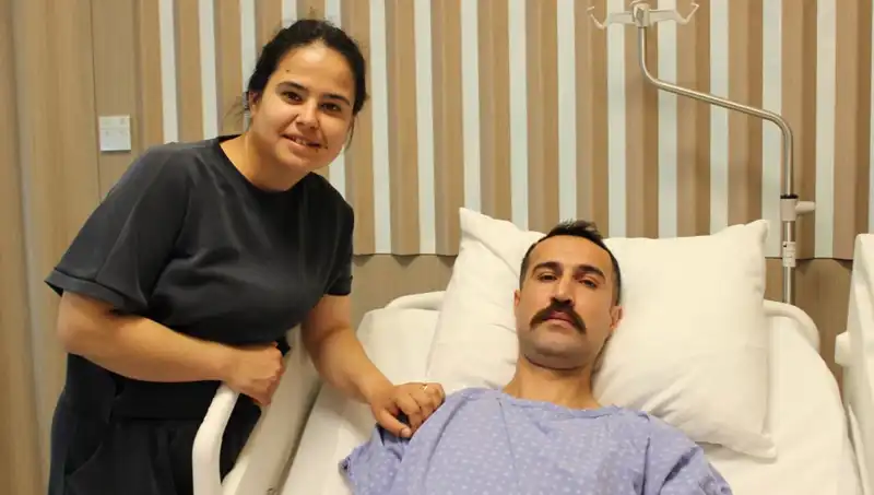 Mide Kanaması Şüphesiyle Gitti, Kalın Bağırsak Kanseri Oldu!