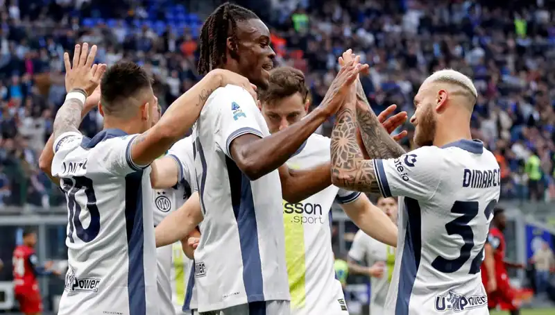 Serie A'da Puanlar Eşitlendi: Şampiyonluk Mücadelesi Play-Off'a Taşınabilir Mi?
