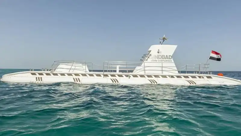Kızıldeniz'de Şok Facia: 44 Turistle Dolu Denizaltı Battı!