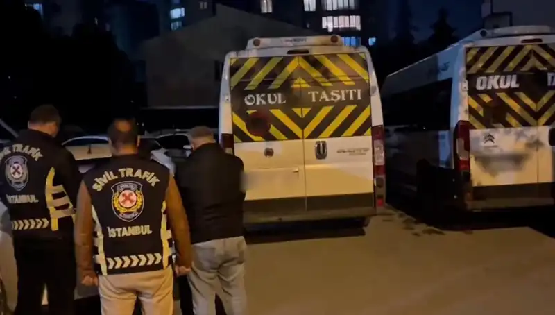 İki Servis Sürücüsü Yakalandı: Görüntüler Büyük Tepki Çekmişti!