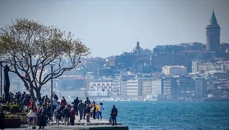 İstanbul'da Bahar Sevinci: Hafta Sonu Hava Durumu Yeni Bir Rüzgar Getiriyor