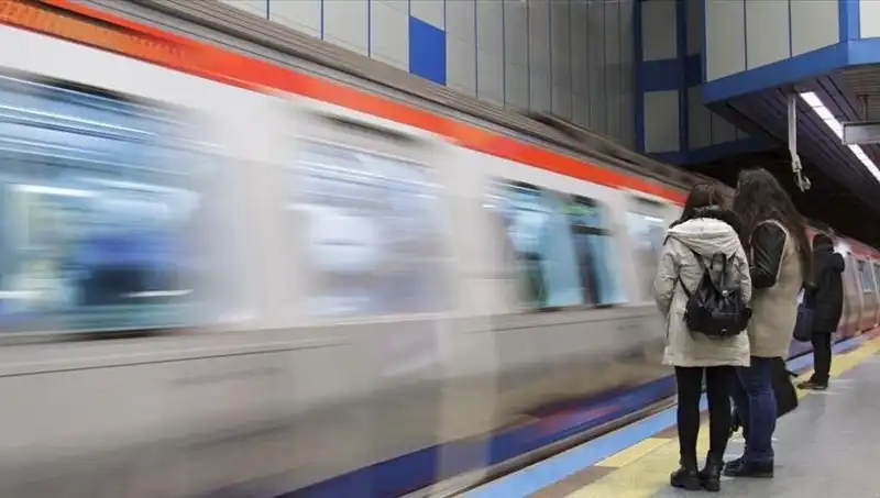 1 Mayıs'ta Ulaşımda Son Durum: Metro ve Metrobüsler Açıldı mı?
