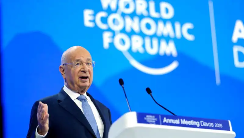 Klaus Schwab, Davos'un Kurucusu Görevinden Neden İstifa Etti?