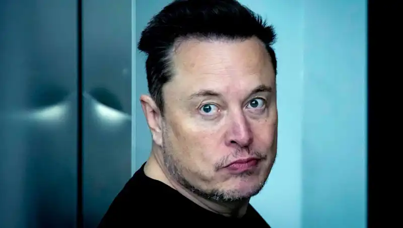 Elon Musk'ın En Büyük Korkusu: Geleceğin Teknolojisi Tehdit Olabilir mi?
