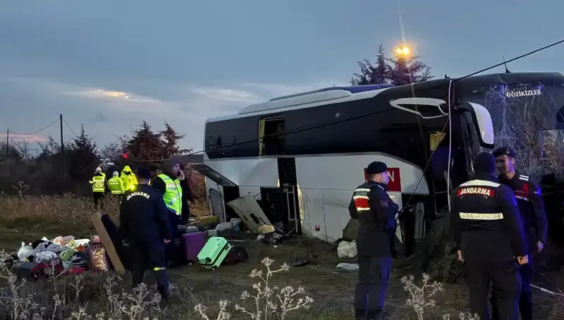 Çanakkale'de Otobüs Kazası: 37 Yaralı, Detaylar Açıklanıyor