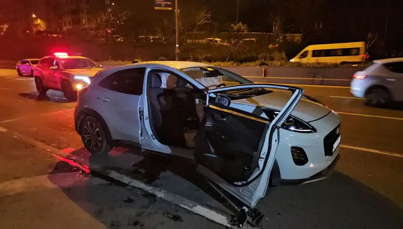 Bayrampaşa'da Zincirleme Kaza: 2 Hayatını Kaybetti, 4 Kişi Yaralandı
