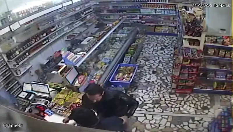 Cezaevi Firarisi Markette Dehşet Saçtı: Müşteriler Panik İçinde Kaçtı