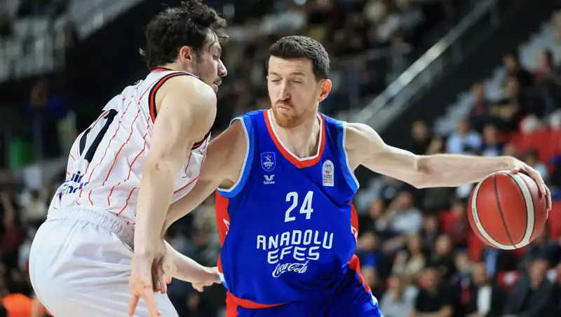 Anadolu Efes Euroleague'de Şampiyonluk İçin Hayati Bir Maçta!