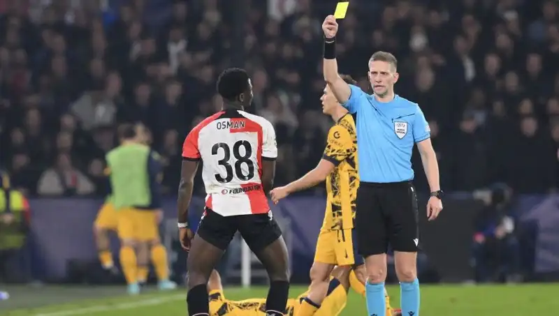 Fenerbahçe-Rangers Maçına Norveçli Hakem Seçimi: Futbolda Sürprizler Bitmiyor!