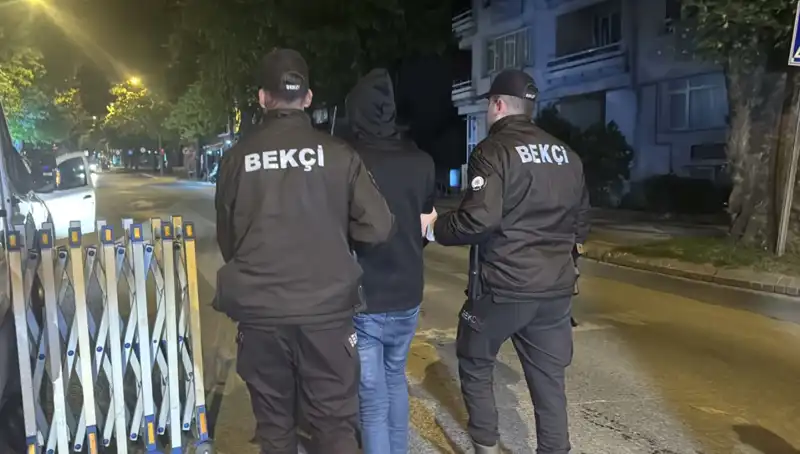 Edirne'de Düzensiz Göçmenlere Yönelik Operasyon: 4 Kişi Yakalandı