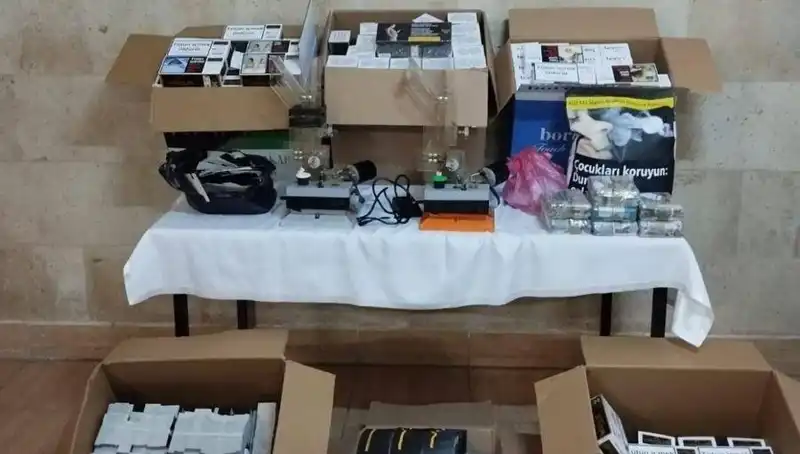 Binlerce Makaron Ele Geçirildi: Yasa Dışı Ticarete Darbe