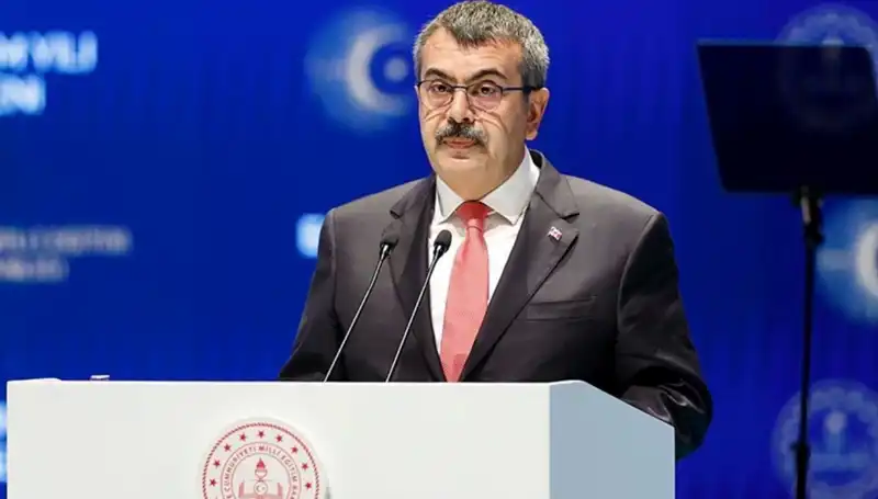 Bakan Tekin, 23 Nisan Ulusal Egemenlik Bayramı’nda Coşkulu Mesajını Verdi