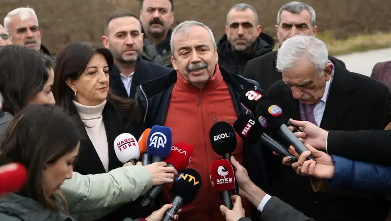 İmralı'dan PKK'ya Öcalan’ın Çağrısı: Sırrı Süreyya Önder Açıklıyor