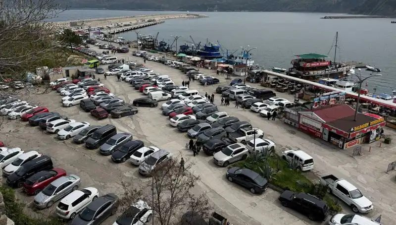 Bayramda İlçeye Akın! 4 Günde 14 Bin 600 Araç Girişi