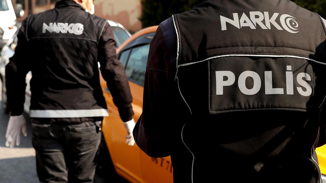 Türkiye genelinde gerçekleştirilen operasyonla 77 ilde uyuşturucu satıcılarına darbe vuruldu.