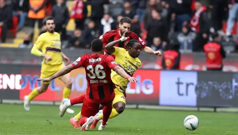 Milli Ara Sonrası Süper Lig Heyecanı: Haftanın En İddialı Karşılaşmaları