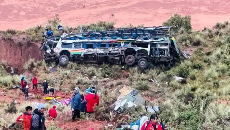 Otobüs Uçuruma Yuvarlandı: 31 Can Kaybı ve Korkunç Kaza Anları