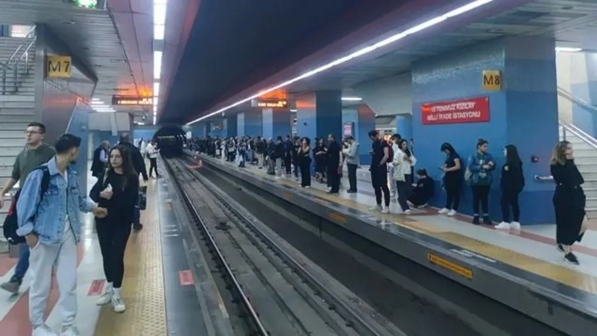 Başkentte Metro Çilesi: Seferler Geçici Olarak Durduruldu