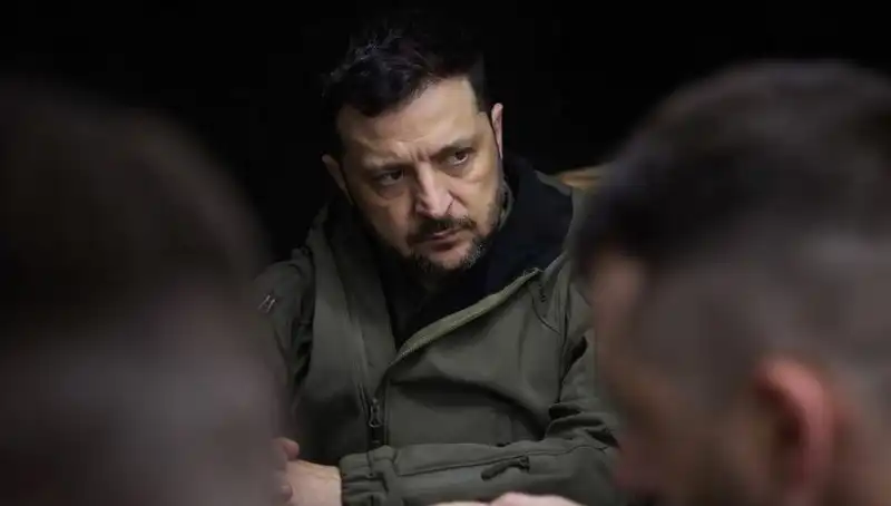 Zelenski'den Çarpıcı Açıklama: Rusya, Kuzey Kore Füzesini Kullanıyor!