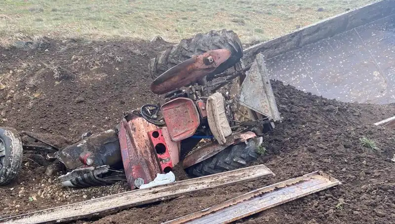Kayseri'de Kontrolden Çıkan Traktör Şarampole Yuvarlandı: 1 Ölü, 3 Yaralı