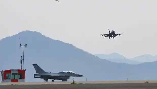 Güney Kore’de Askeri Tatbikat Faciası: Savaş Uçağı Köyü Bombaladı