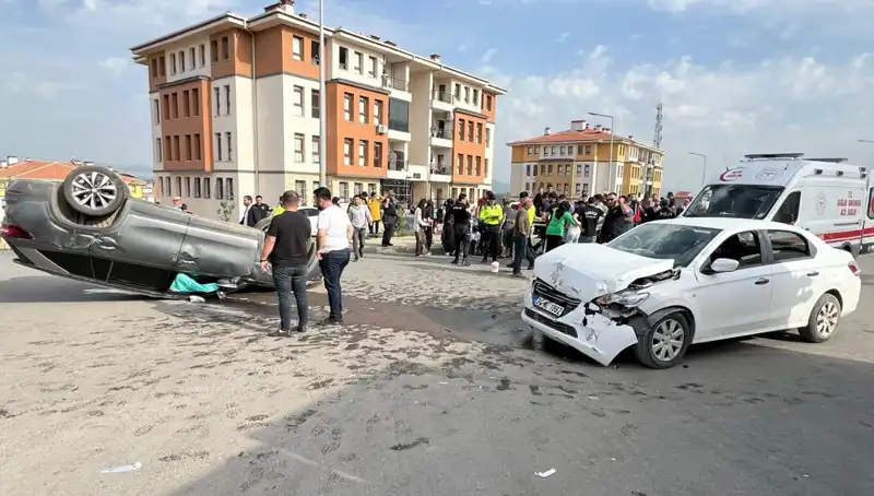 Nurdağı’nda Çocukların da Arasında Olduğu Feci Trafik Kazası: 9 Yaralı