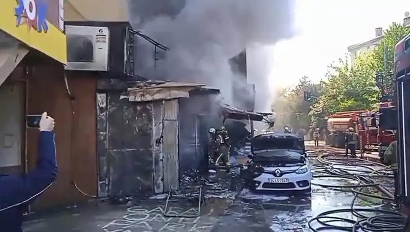 Ümraniye'de Hediyelik Eşya Dükkanında Yangın: Sebep ve Sonuçları Üzerine Bir Değerlendirme