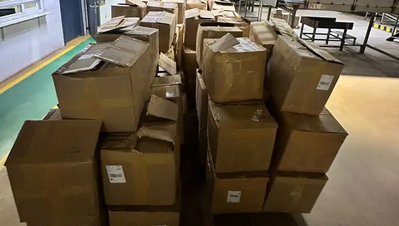 Kargo Şirketinin Deposunda 1 Ton Kaçak Tütün Yakalandı!