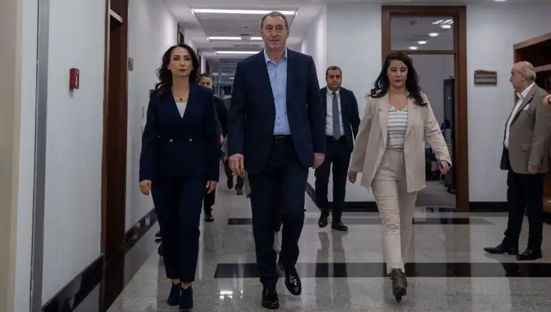 DEM Parti Heyetinden Siyasi Parti Turu: Üç Farklı Partiye Ziyaret Gerçekleştiriliyor