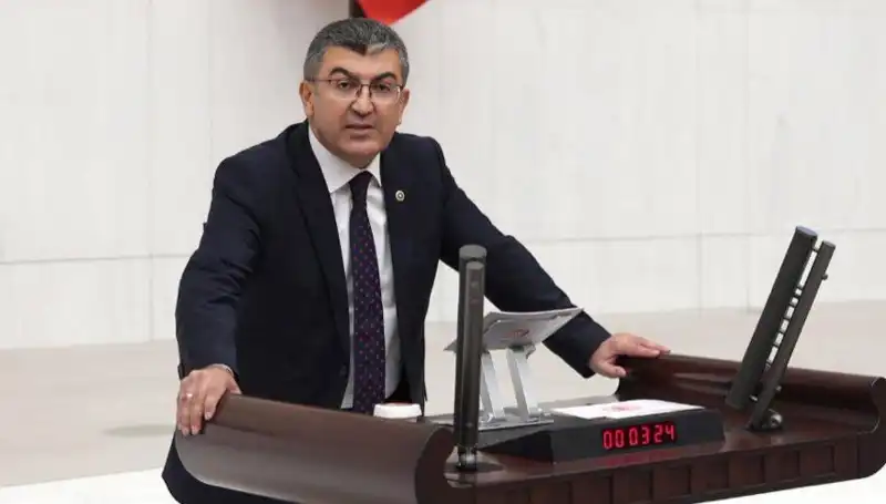 Gelecek Partisi'nden Sıcak Gelişme: Hasan Ekici İstifa Etti